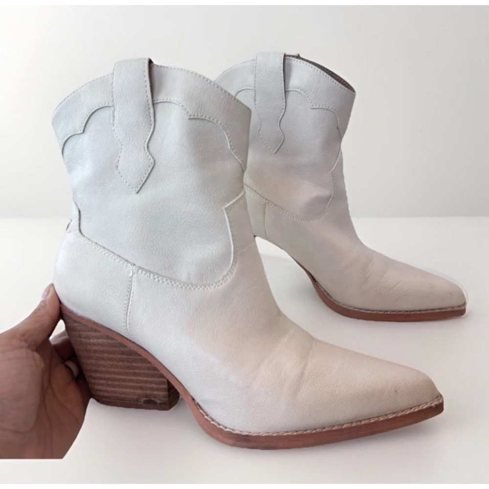 Zodiac ‘Roslyn’ Western Cowgirl Ankle Bootie Cream Heel Boots Shoes 8.5 * Flaws